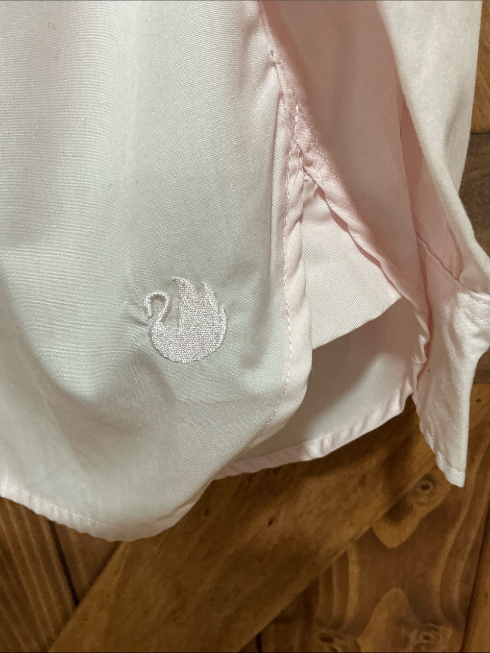 Gloria Vanderbilt Light Pink Button-Placket Long Sleeve Shirt - Picture 4 of 6